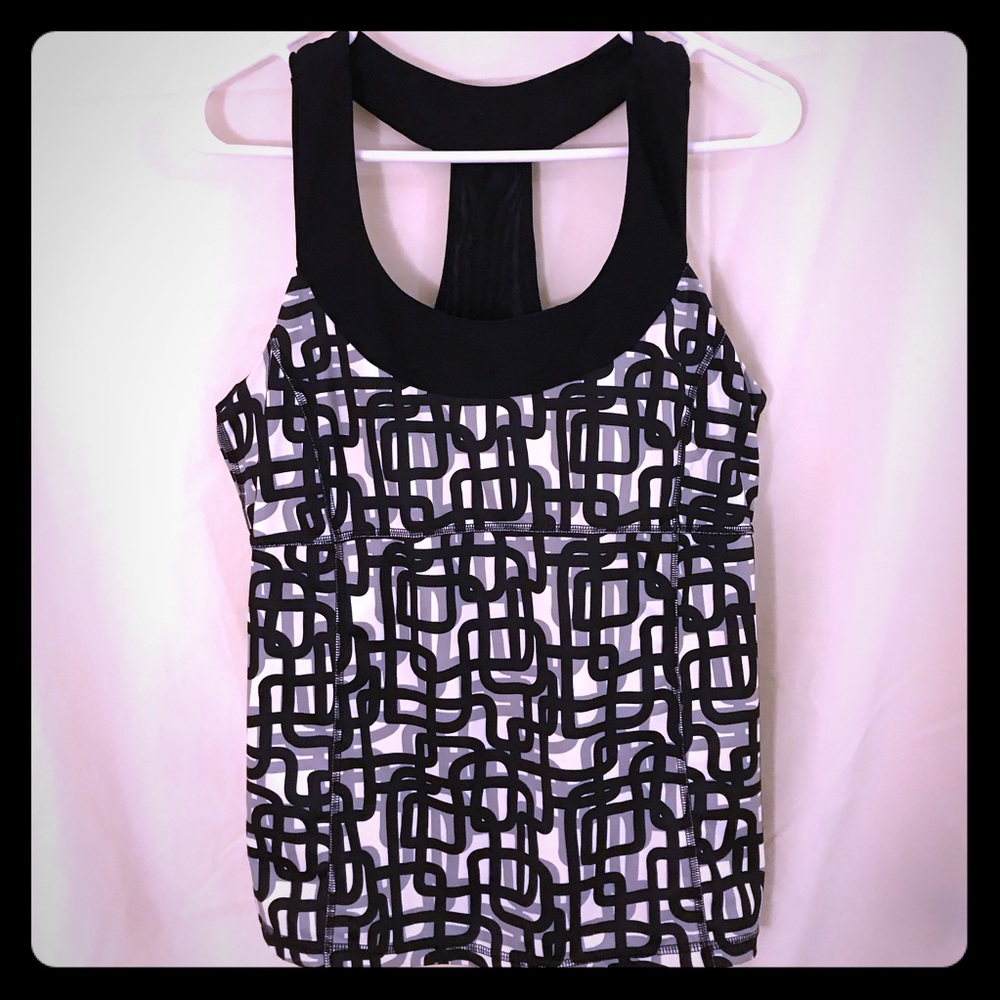 Athletic shirt